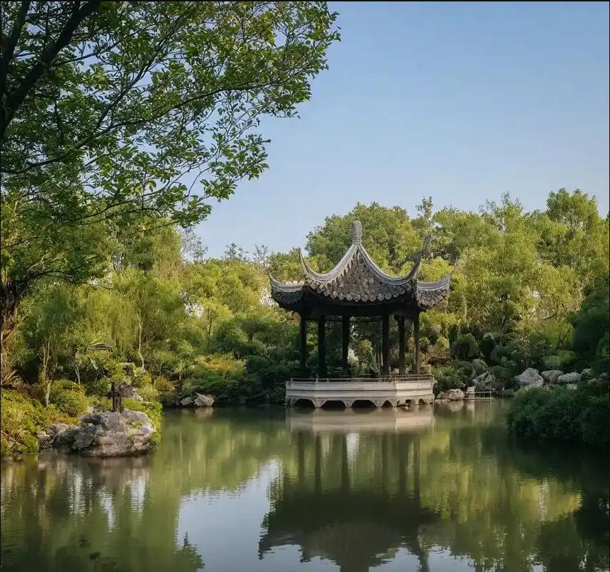 崂山区含卉餐饮有限公司